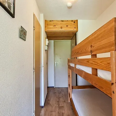 Confortable Avec Balcon Au Centre De - Fr-1-425-174 *