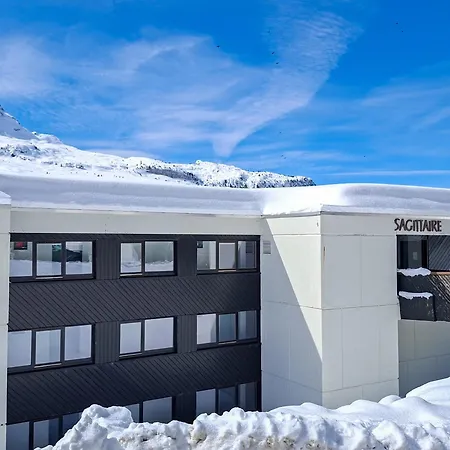 Confortable Avec Balcon Au Centre De - Fr-1-425-174 Daire *